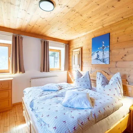 بيت للعطل In Wildkogel Near Slopes, Cleaning Included